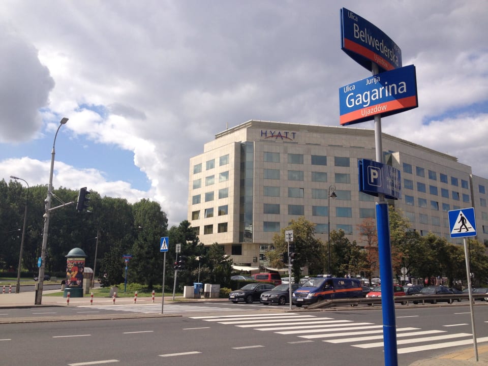 Hotel Hyatt ( róg Gagarina i Belwederskiej )  Regent Warsaw Hotel