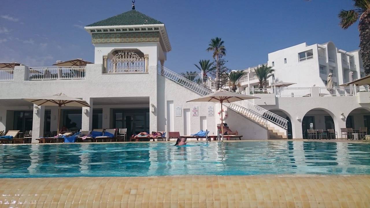 Am unteren Pool Hotel Bel Azur Thalasso & Bungalows