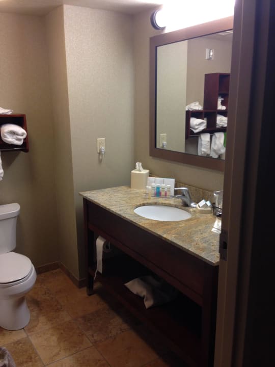 Badezimmer Hampton Inn & Suites New Hartford/Utica