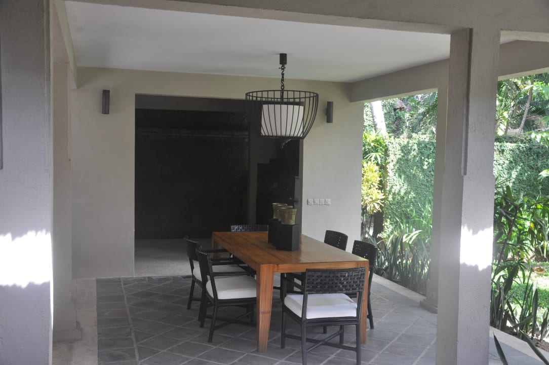 Halboffener Essbereich Kayumanis Sanur Private Villa & Spa