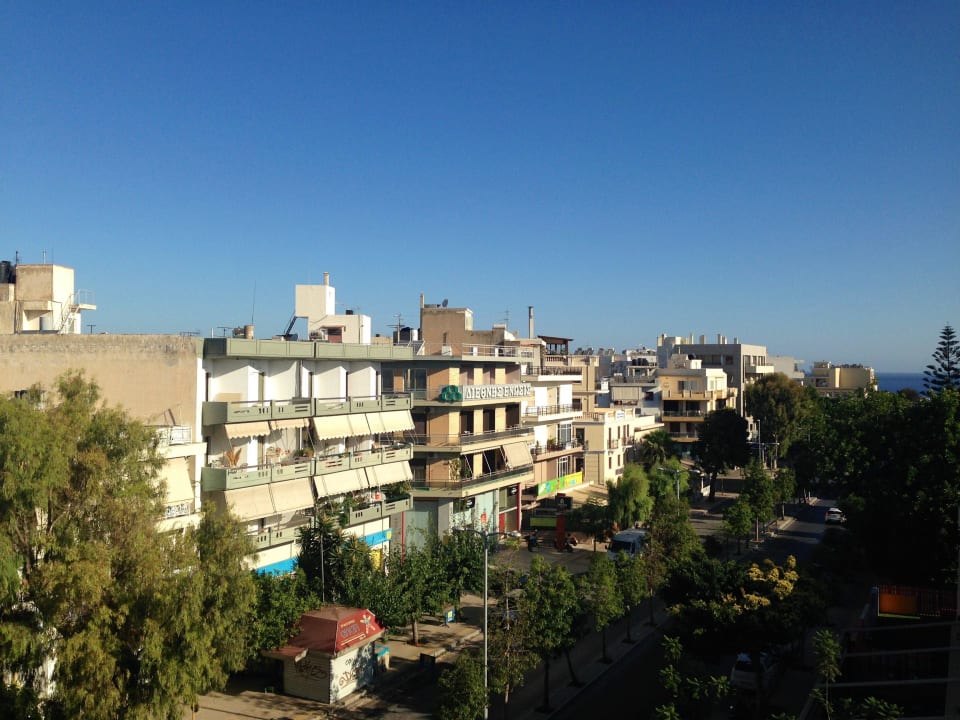 Blick vom Zimmer auf Strasse Galaxy Hotel Iraklion