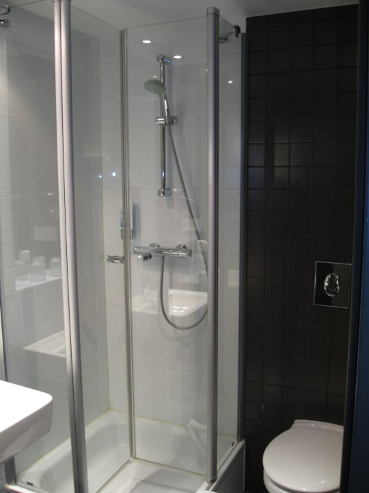 Klein - aber fein! MEININGER Hotel Berlin Airport