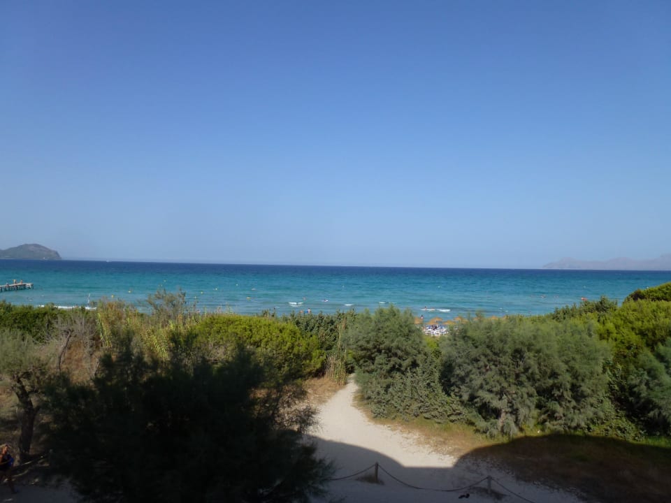 Blick aufs Meer vor dem Hotel Iberostar Selection Albufera Park