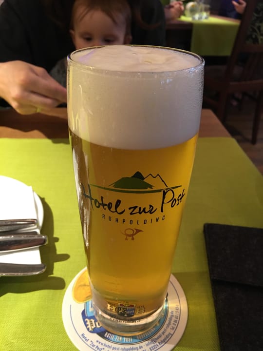 Typisch bayrisches Bier Zur Post