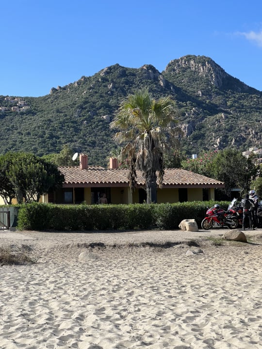 "Strand" Hotel Albaruja (Monte Nai) • HolidayCheck (Sardinien | Italien)