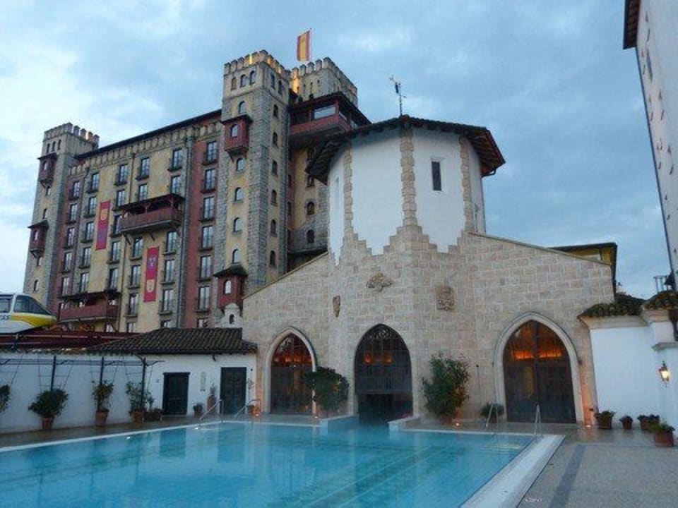 "Außenpool mit Blick auf N..." Hotel Santa Isabel Europa-Park (Rust