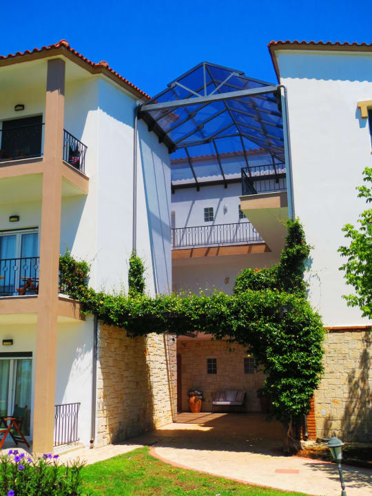 Außenansicht Hotel Nostos