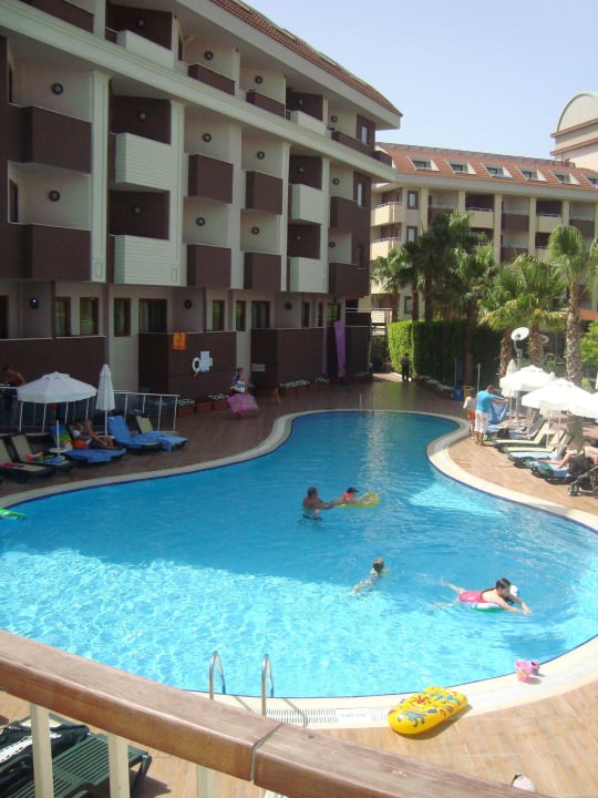 Pool1 Hane Family Resort