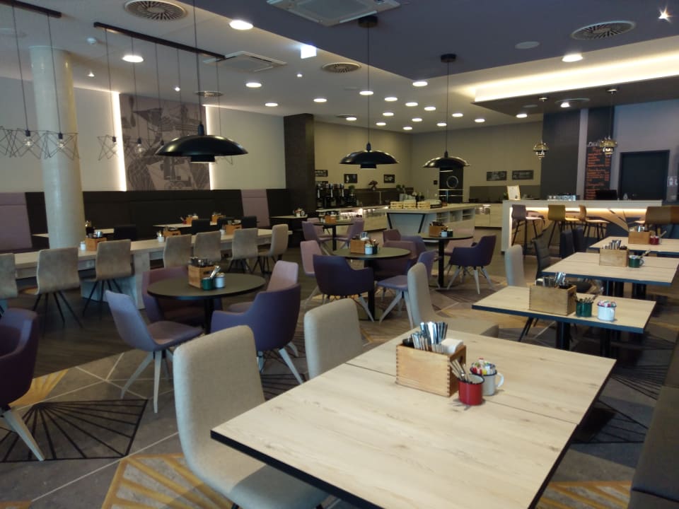 Gastro Holiday Inn – the niu, Air Frankfurt Messe