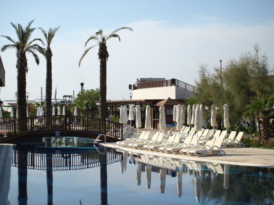 Schöne Poolanlage Sunis Evren Beach Resort Hotel & Spa