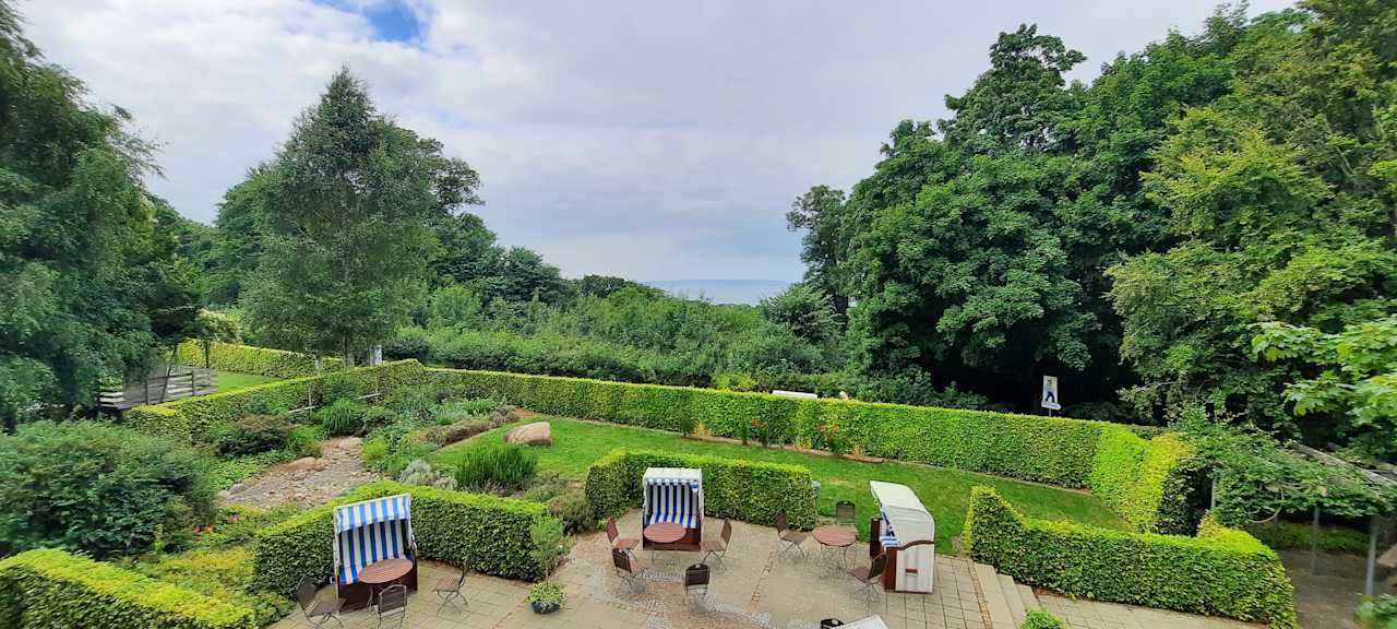 Gartenanlage Rügener Ferienhäuser am Hochufer