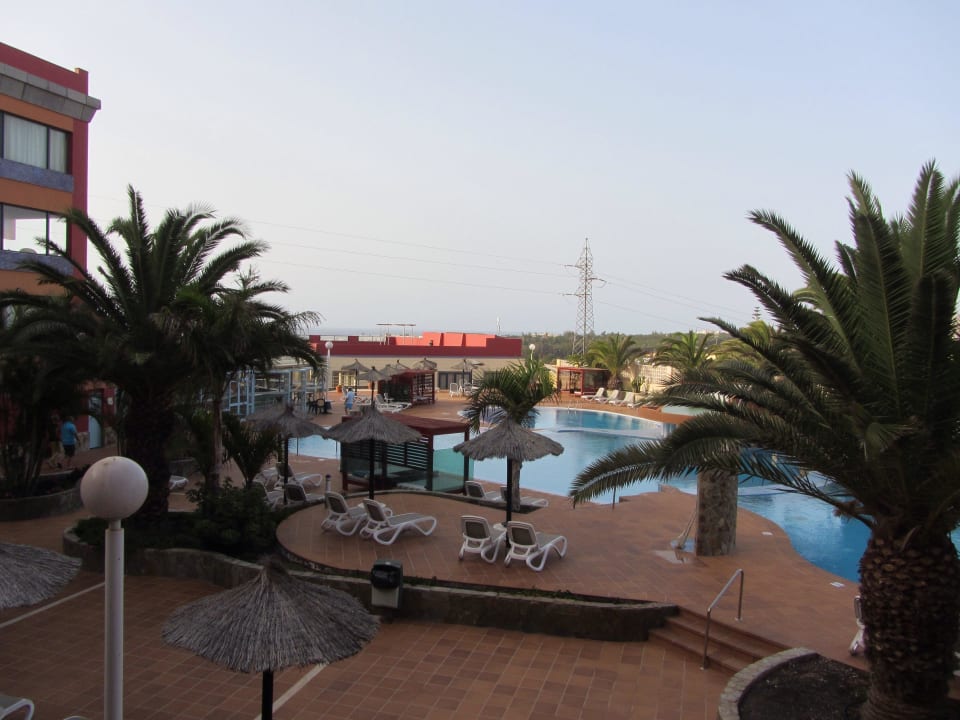 Blick aus dem Zimmer 2. Stock, Meer ganz hinten ;) KN Matas Blancas Hotel - Adults only