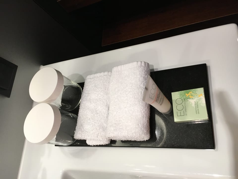 Zimmer Mövenpick Hotel Stuttgart Airport