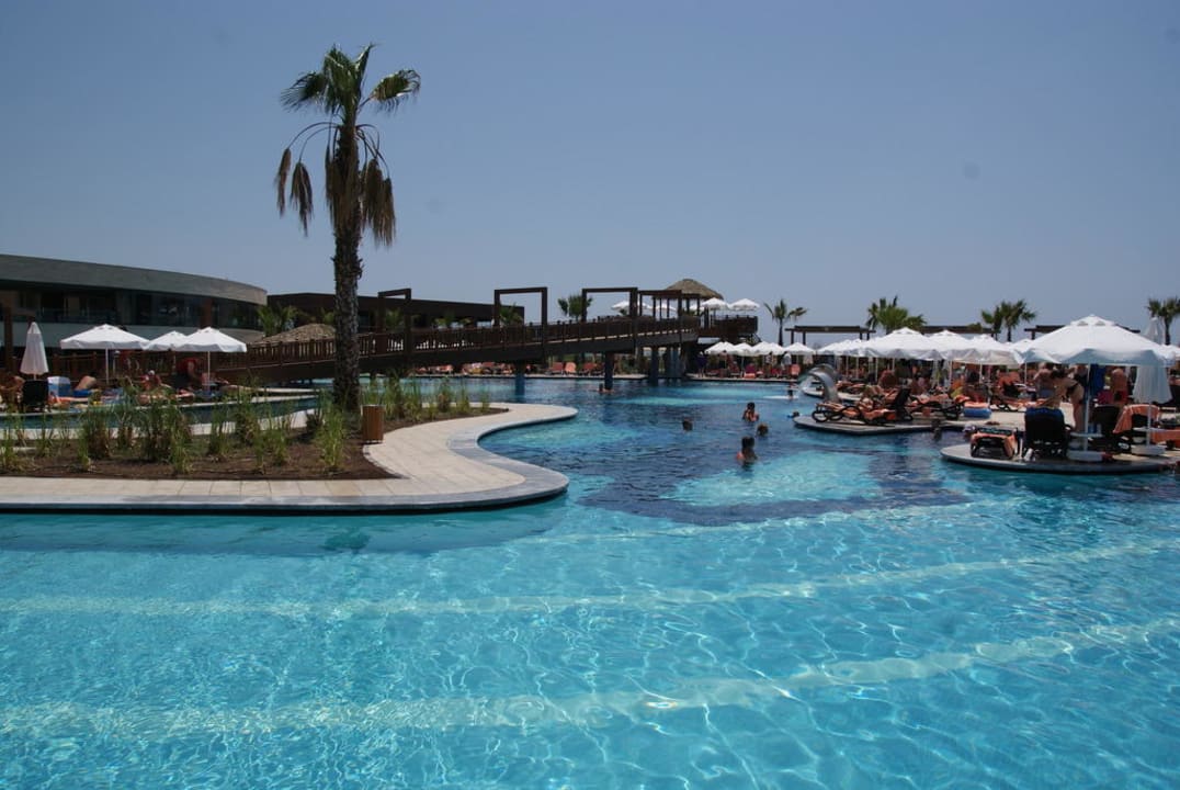 Główny basen Sherwood Dreams Resort