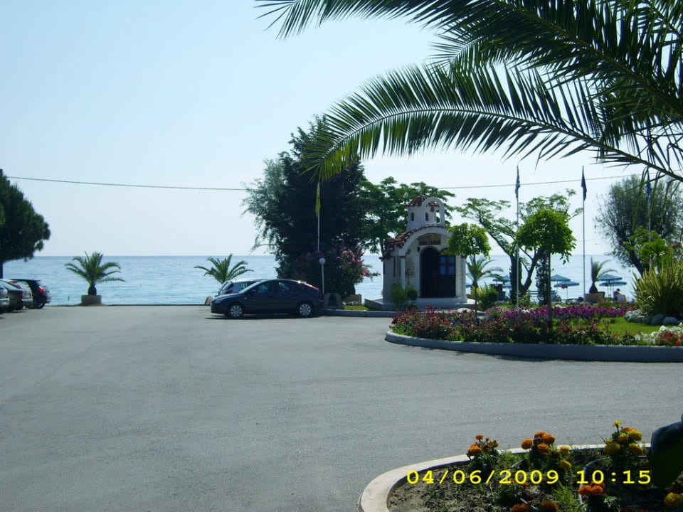 Weg zum Meer alltoura Club Hotel Poseidon Palace