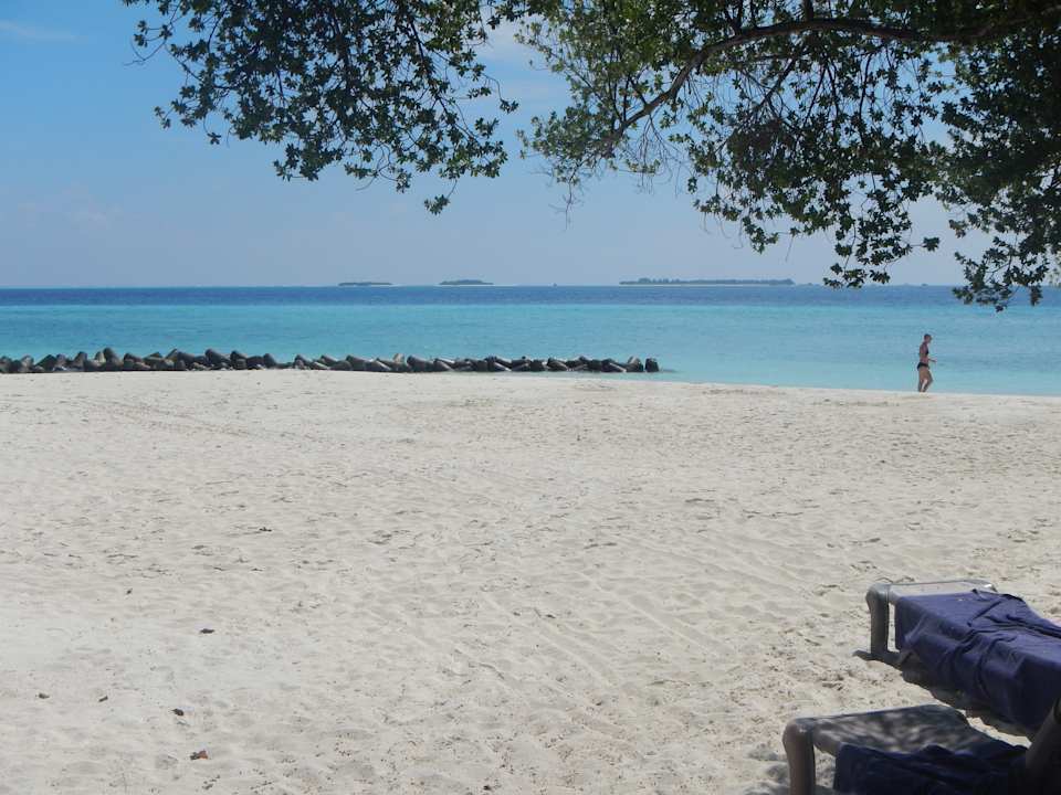 Strand Kuredu Island Resort & Spa