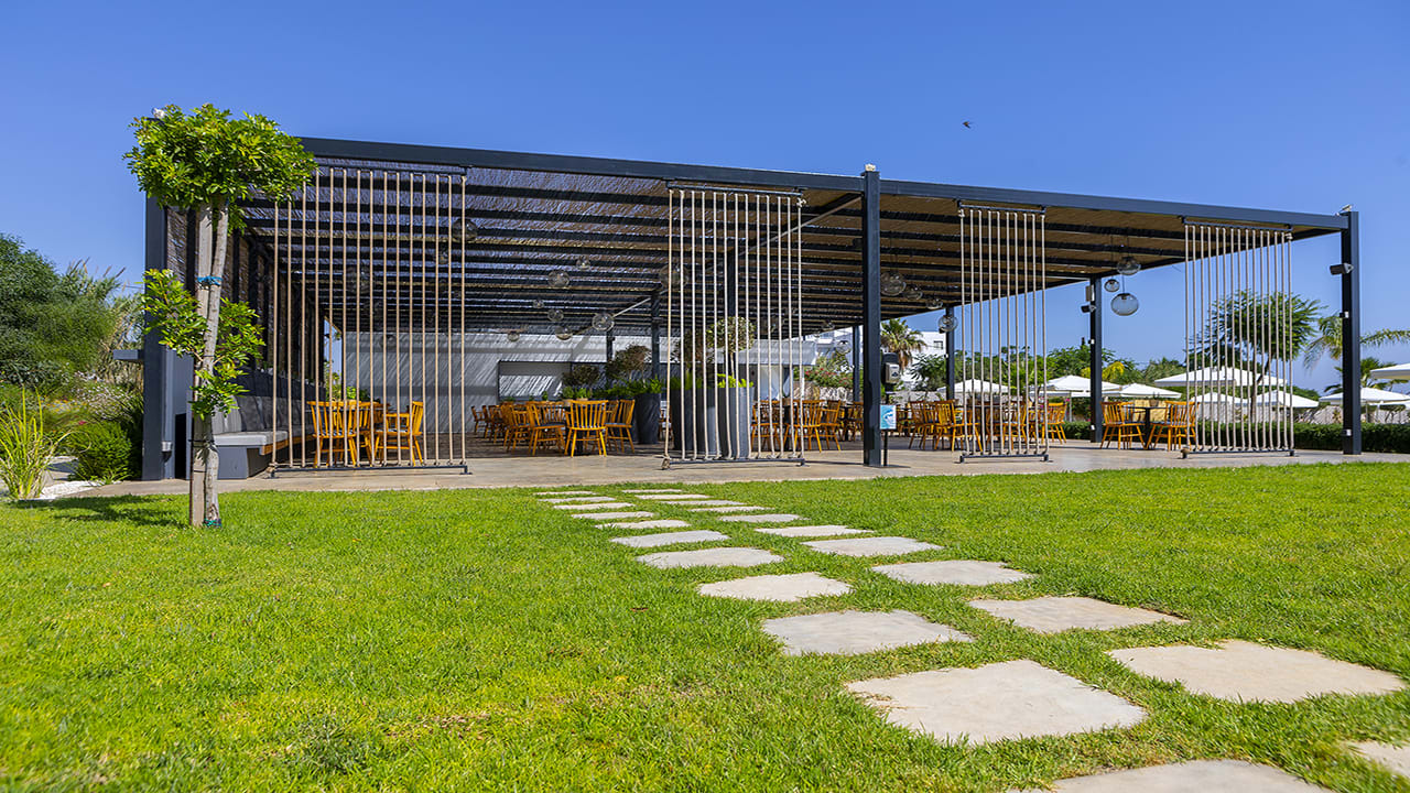 Gastro Crystal Springs Beach Hotel