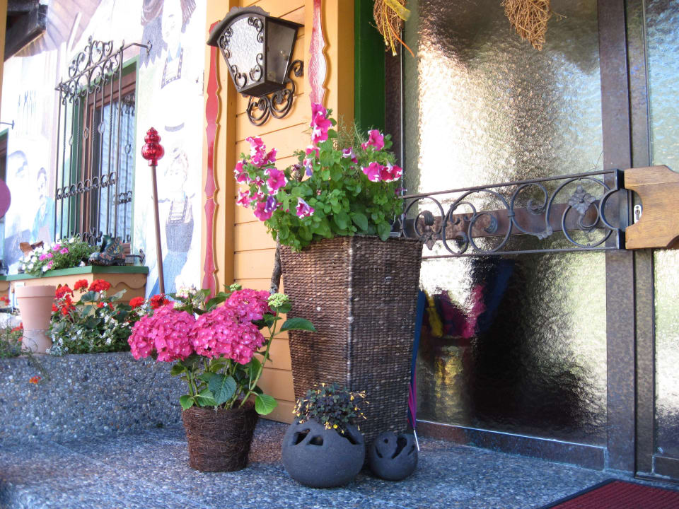 Eingang (Aschenbecher vorhanden) Pension & Ferienwohnung Solaria