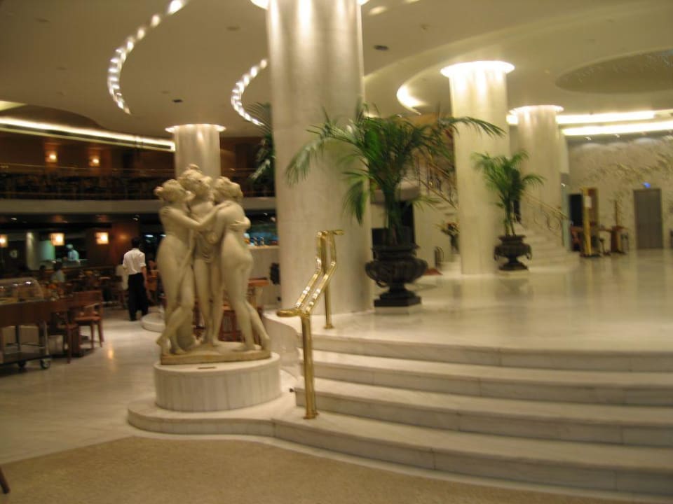 De lounge van het hotel Titania Hotel