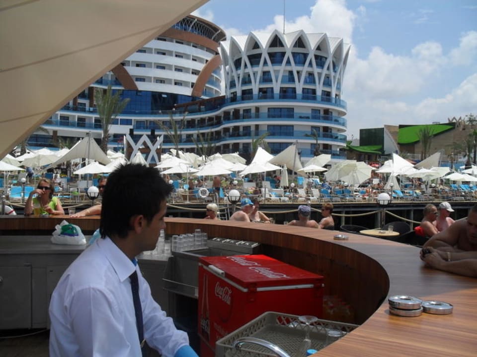 Poolbar Granada Luxury Okurcalar