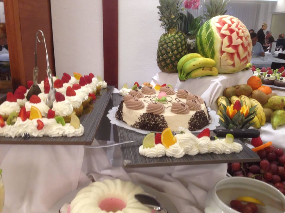 Kuchen zum Nachtisch Aparthotel Fontanellas Playa