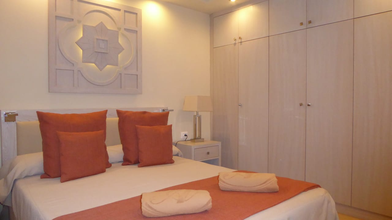 Zimmer Apartments Ambassador