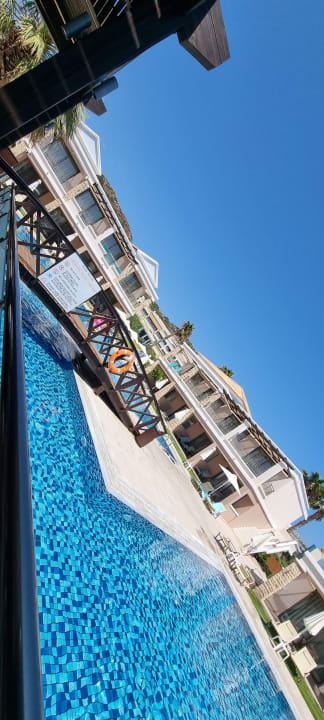 Pool La Marquise Luxury Resort Complex