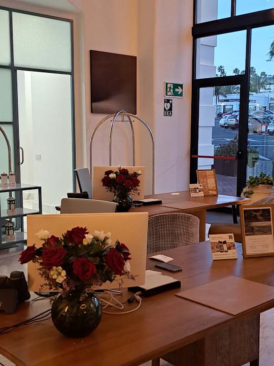 Lobby Hotel Fariones