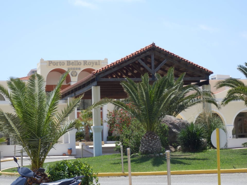 Ein Blick auf den Eingang Porto Bello Royal