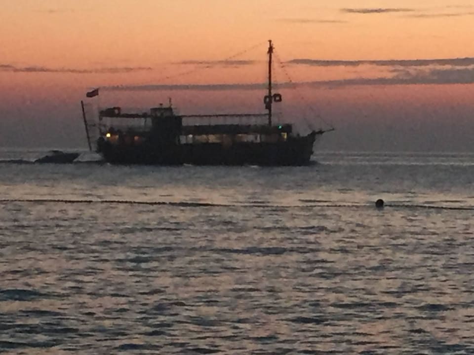 Meer - Blick von Spaziergang nähe Hotel Hotel Parentium Plava Laguna
