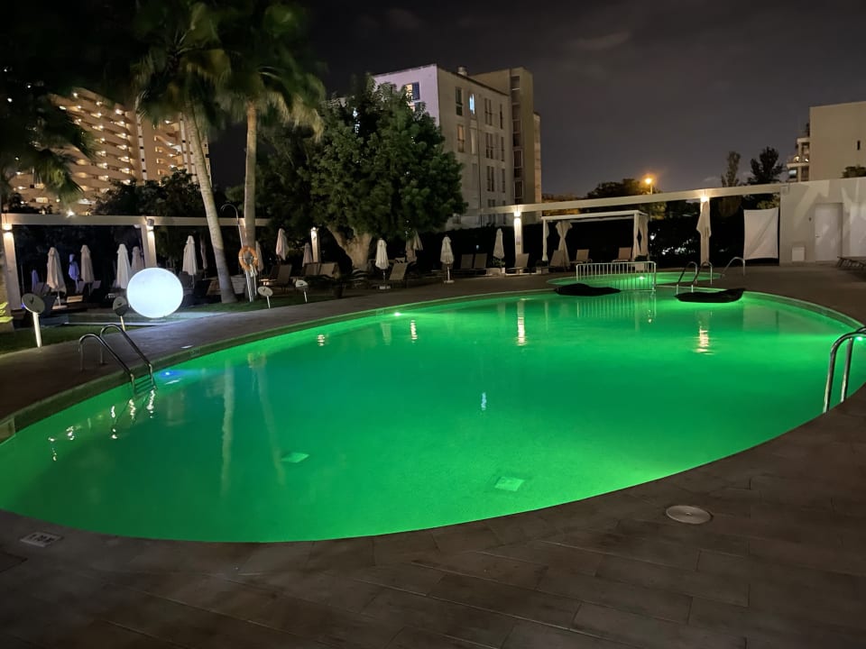 Pool BG Hotel Caballero