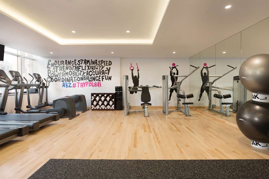 Sport & Freizeit Tryp by Wyndham Dubai