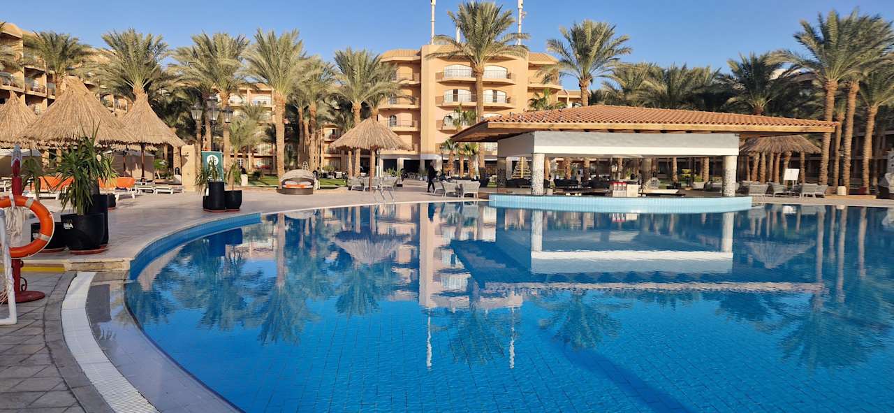 Pool Siva Grand Beach