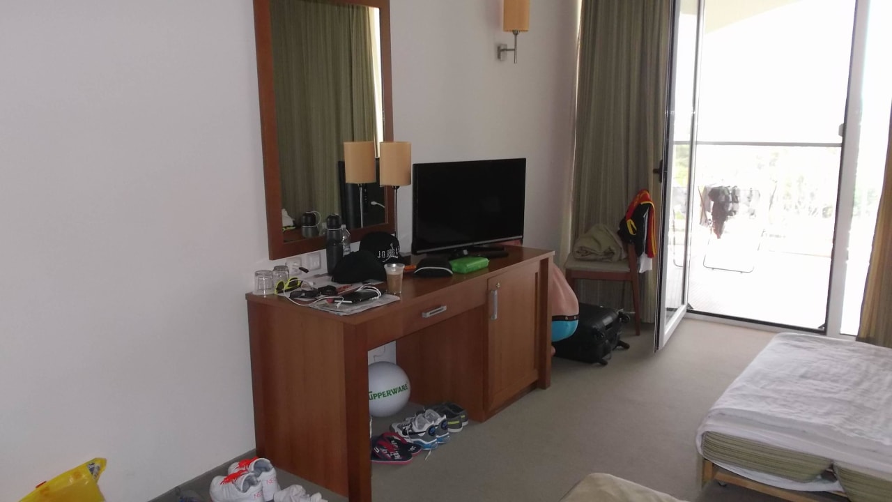 Schreibtisch mit TV Sol Luna Bay