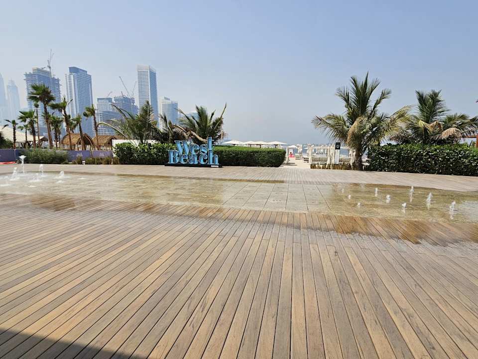 Strand voco Dubai The Palm by IHG