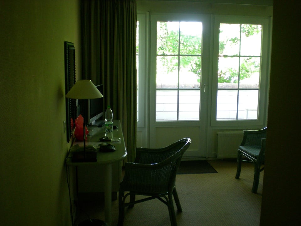 Blick von der Zimmertür ins Zimmer Fletcher Hotel-Restaurant De Broeierd-Enschede