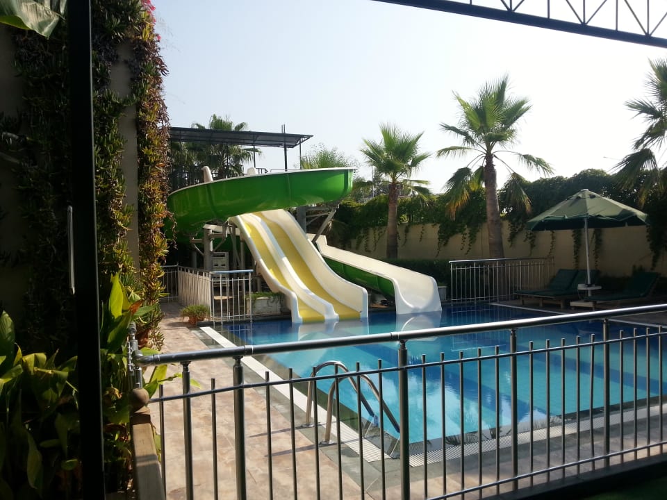 Die Poolrutschen Can Garden Resort