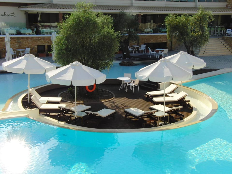 Insel im Pool Alexandra Golden Boutique - Adults only