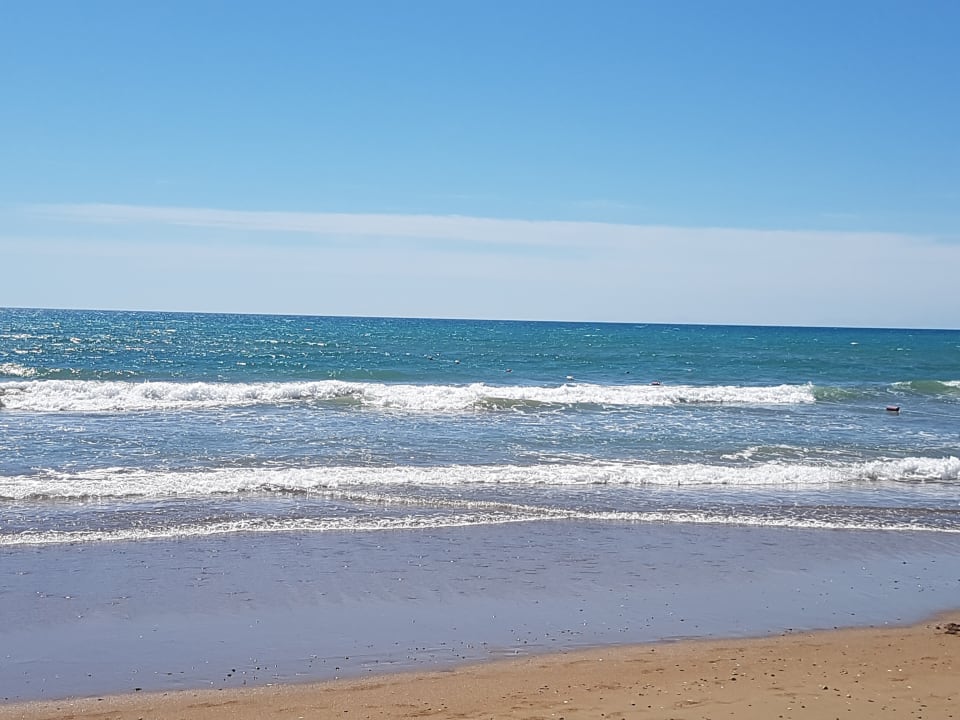 Strand Well Palace Side