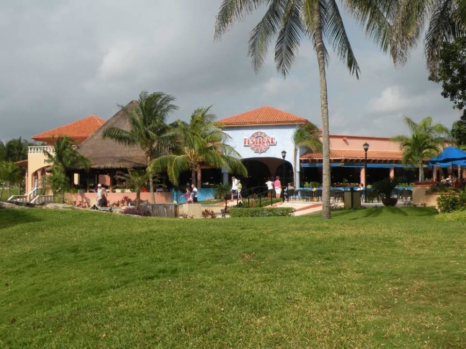 Festival Restaurant Sandos Playacar Beach Resort