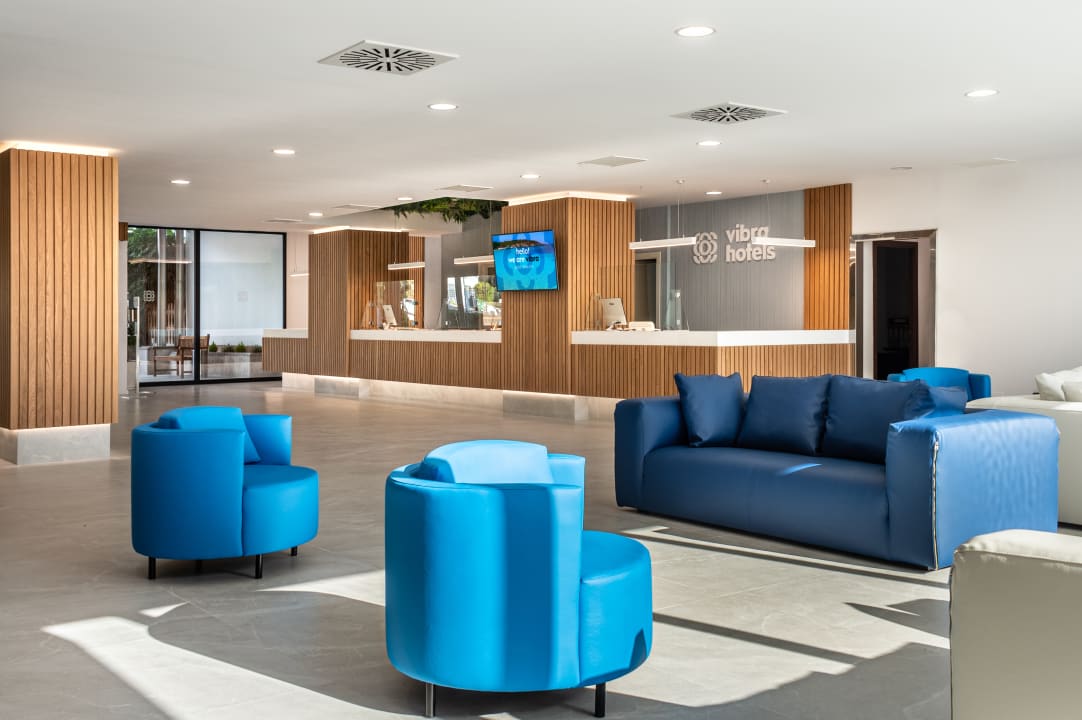 Lobby Hotel Vibra Beverly Playa