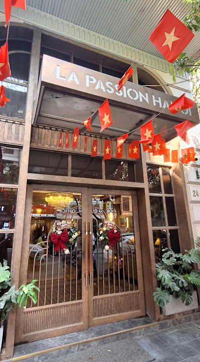 Außenansicht La Passion Hanoi Hotel & Spa