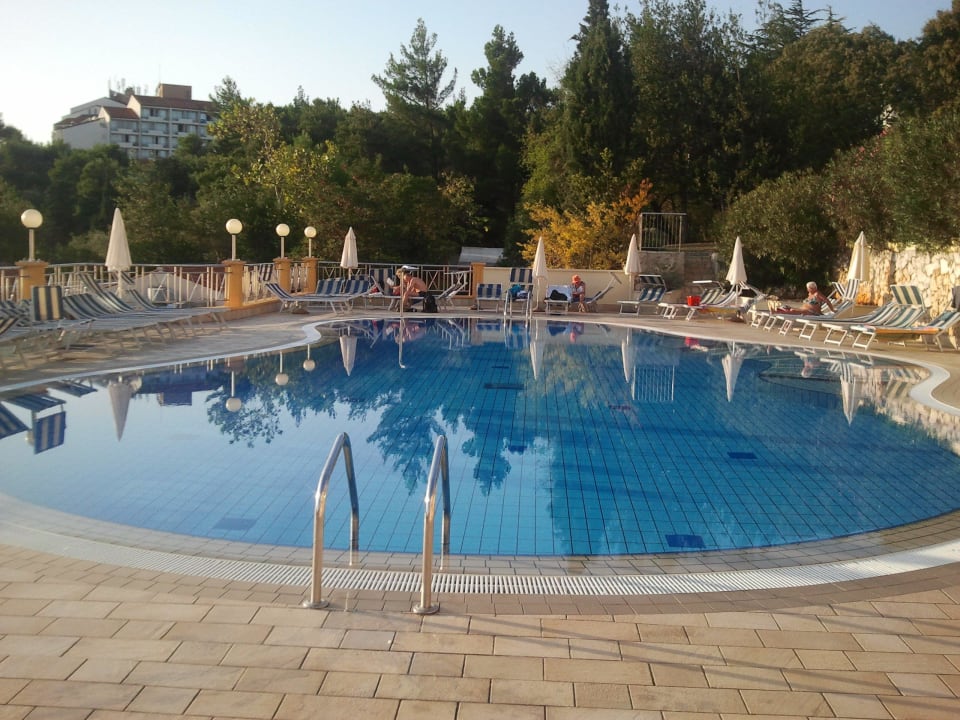 Blick zum Pool Valamar Sanfior Hotel & Casa