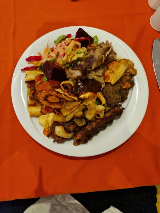 Gastro Royal Taj Mahal Hotel