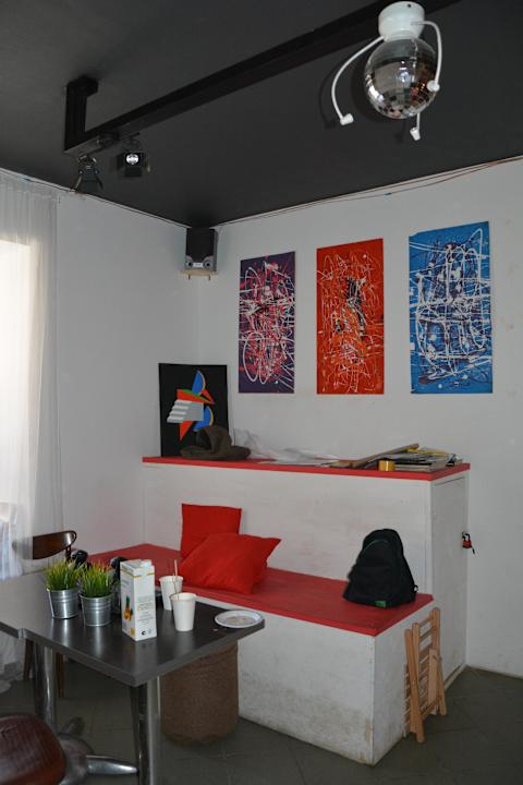 Ресепшен Fabrika Hostel & Gallery