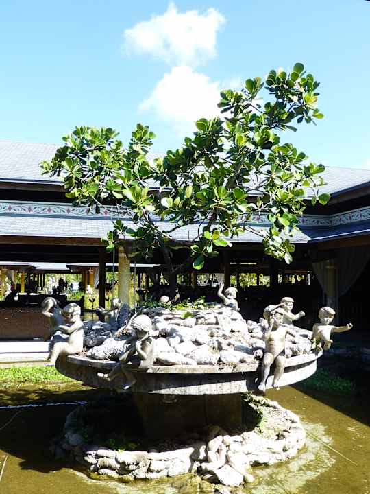 Wasserbereich bei der Rezeption Hotel Playa Pesquero