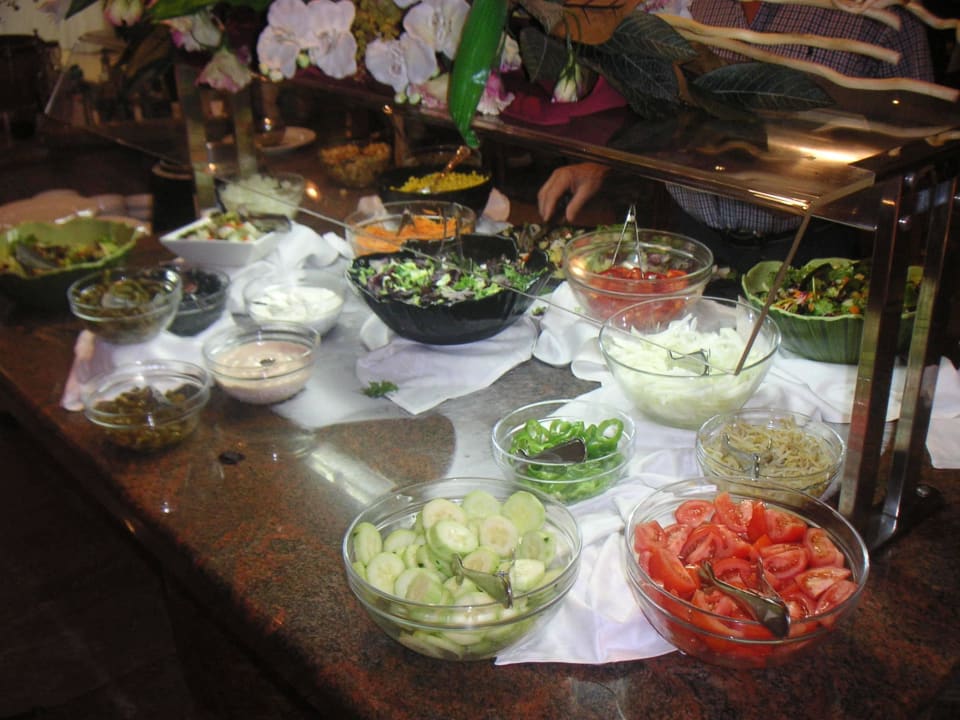 Das komplette Salatbuffet Hotel-Apartamentos Blau Parc