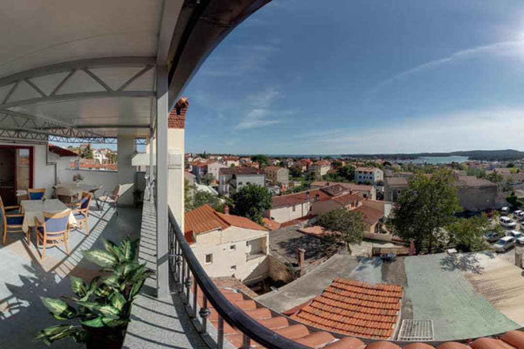 Terrace Hotel Rooms Laura