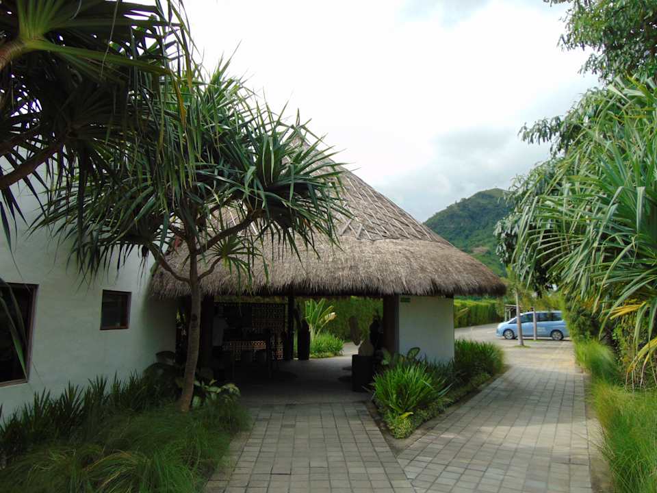 Lobby Amber Lombok Beach Resort