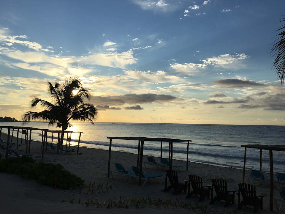 Strand Akumal Bay Beach & Wellness Resort